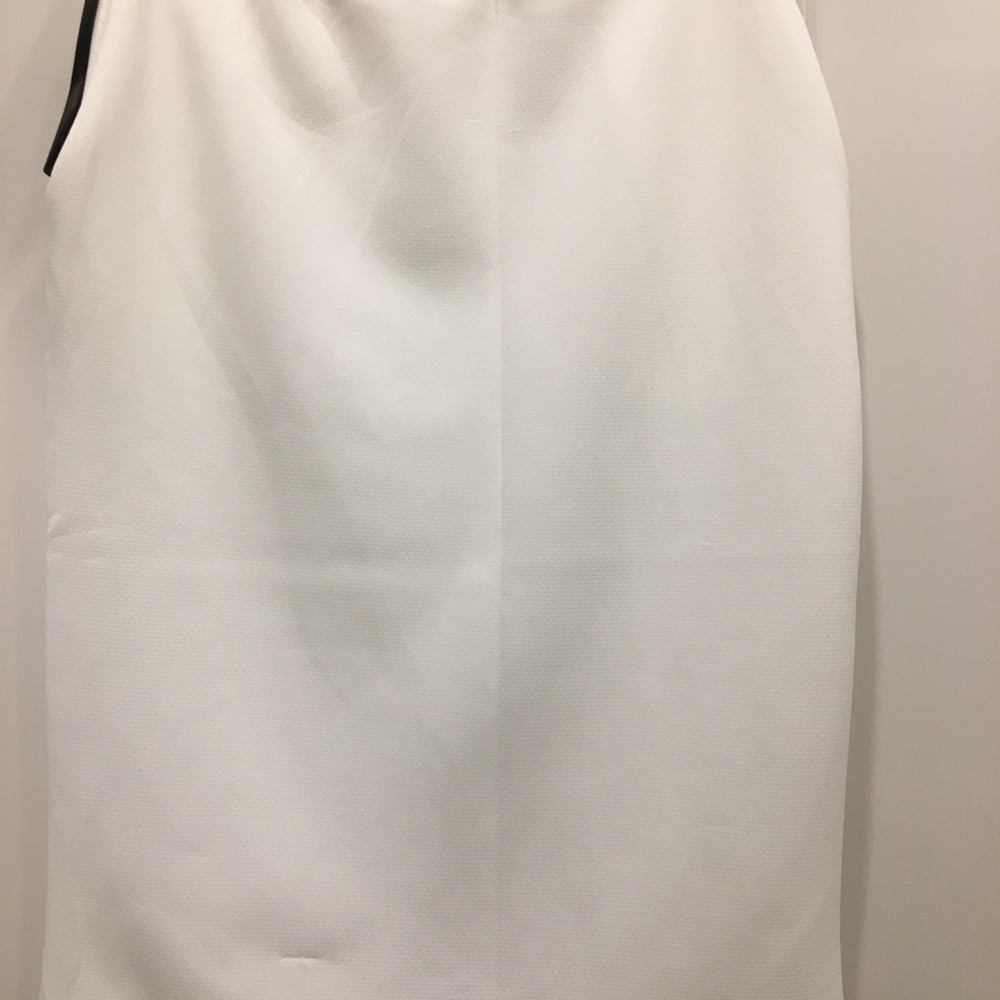 New skirt - Picture 3 of 5